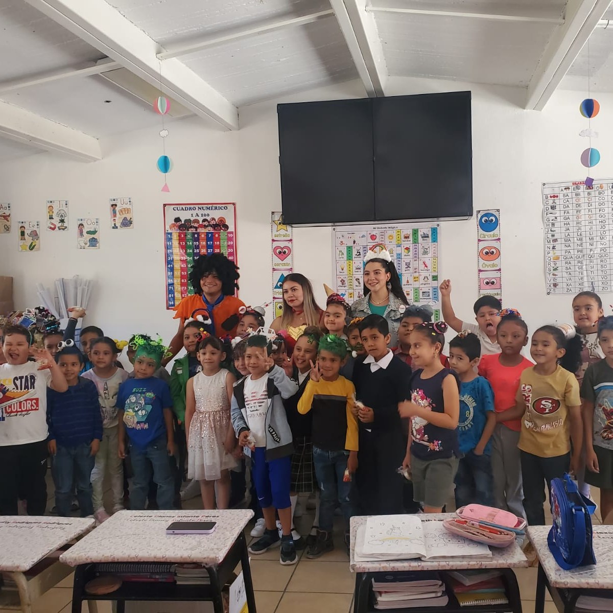 Convivencia con niños y niñas de escuelas primarias en León